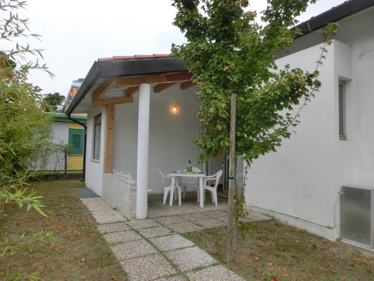 Villa Maila Bibione Exteriör bild
