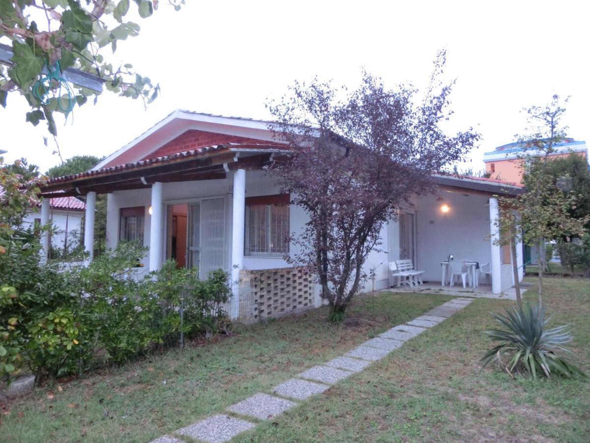 Villa Maila Bibione Exteriör bild