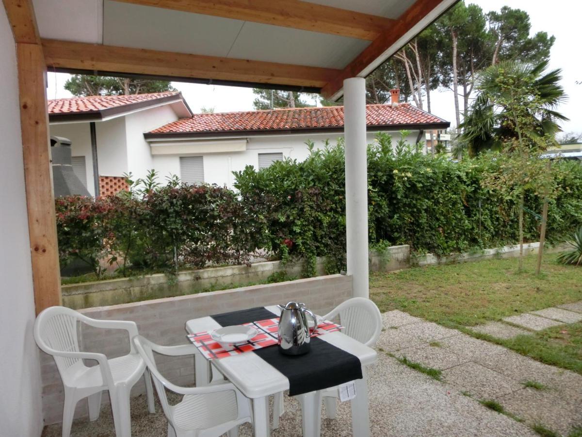 Villa Maila Bibione Exteriör bild