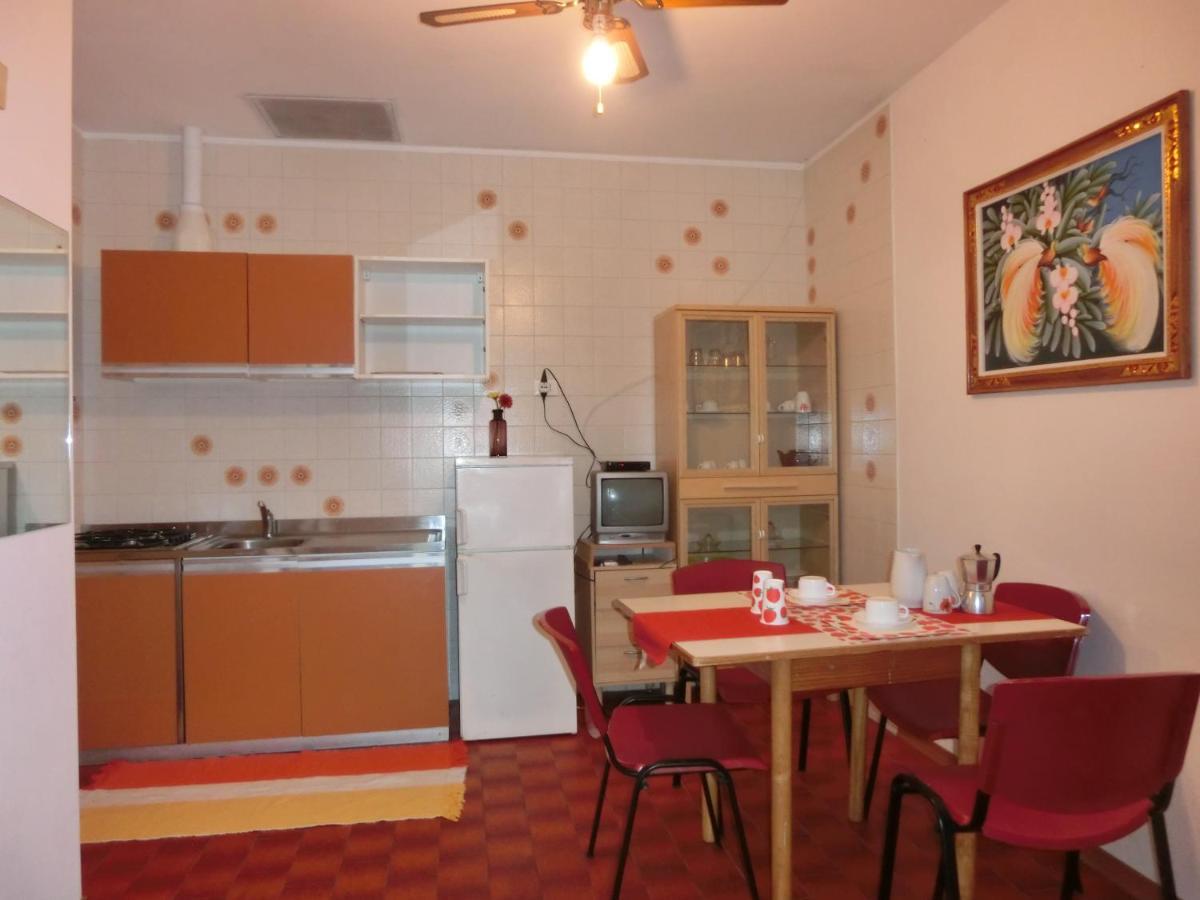 Villa Maila Bibione Exteriör bild